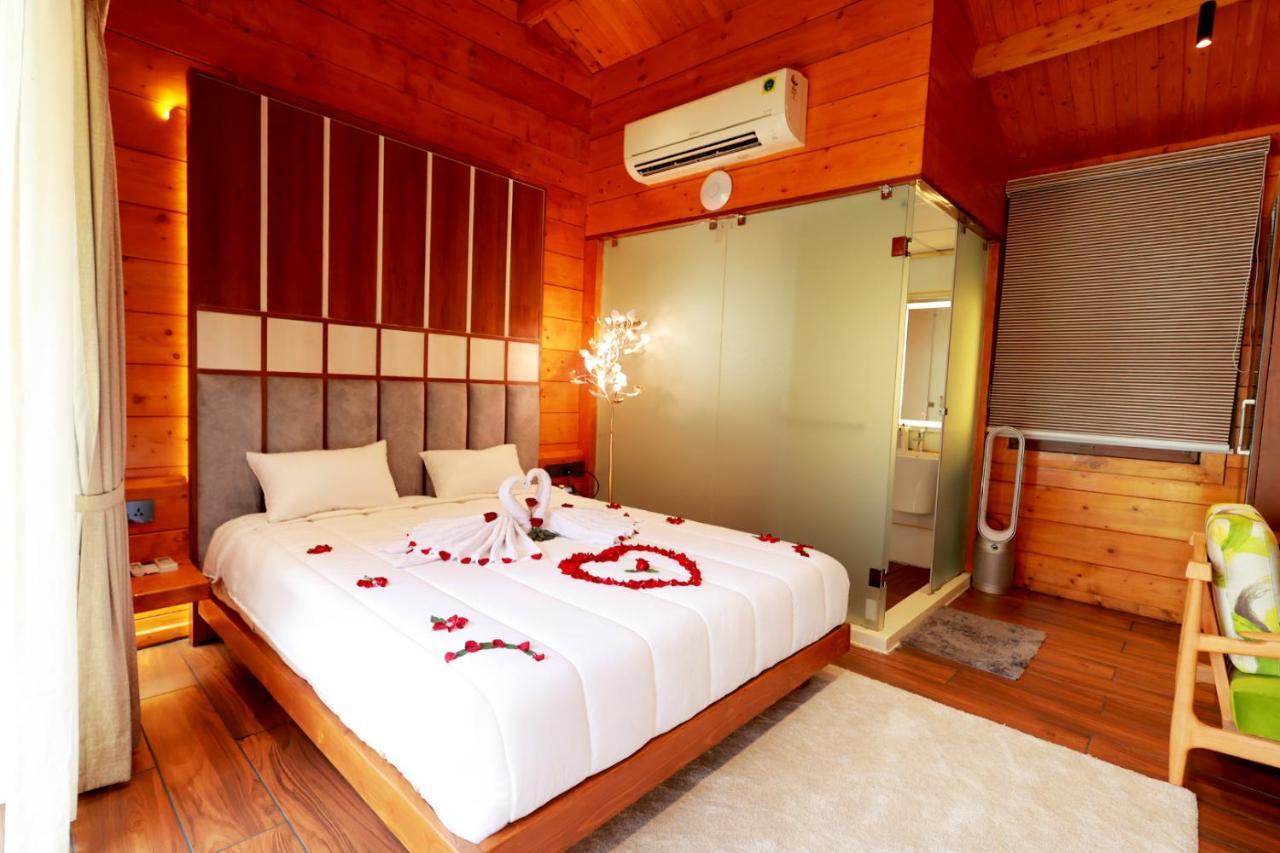 Wooden Ecr Sea Resort Puduččéri Exteriér fotografie