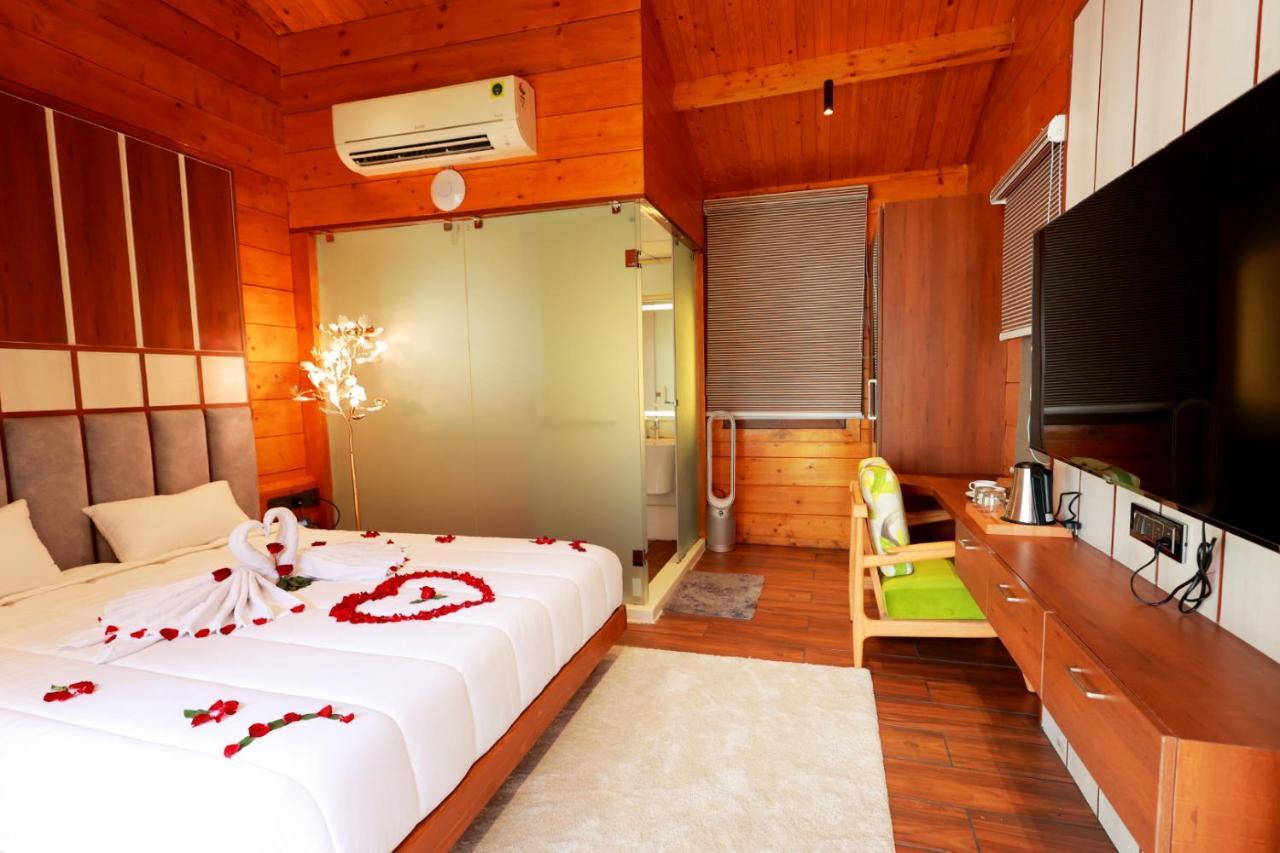 Wooden Ecr Sea Resort Puduččéri Exteriér fotografie